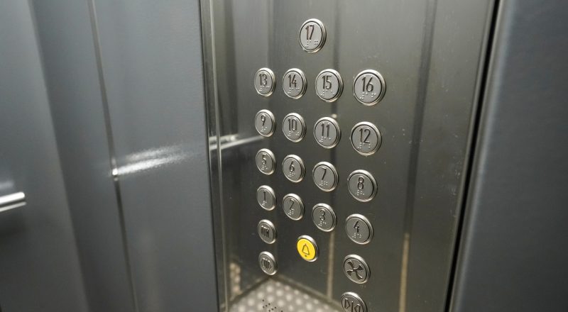 Капитальный ремонт и замена лифтов: в каких случаях производится